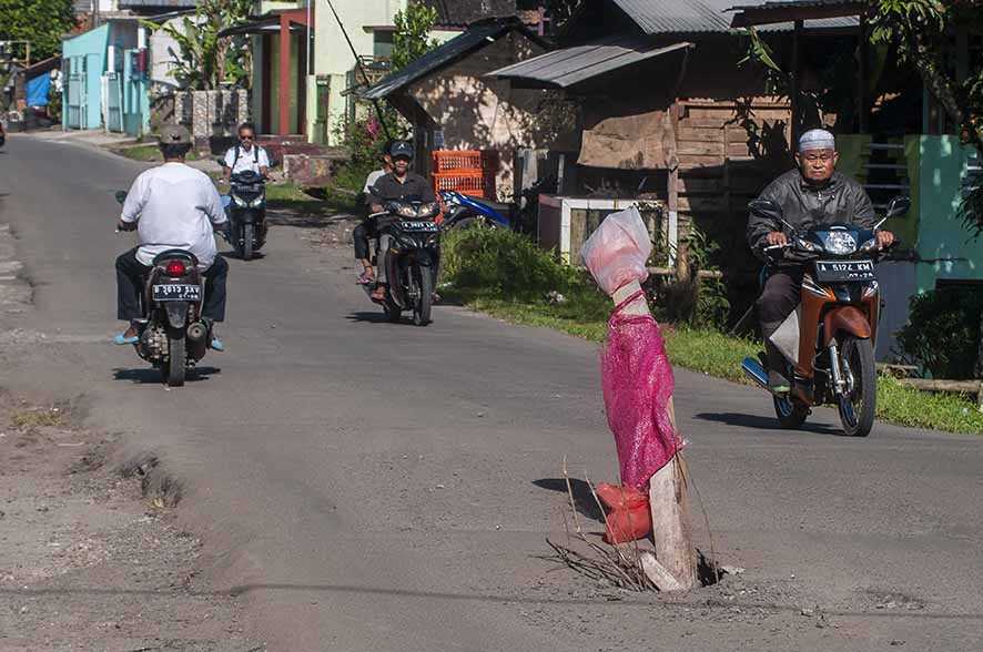 Bahayakan Pengendara